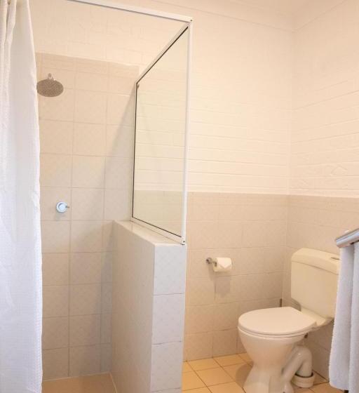 استودیوی استاندارد, The Oaks Ranch