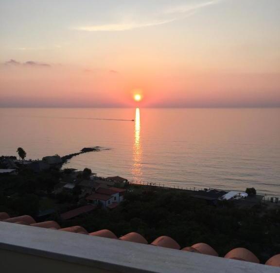 Habitació Estàndard amb Terrassa, Nereide