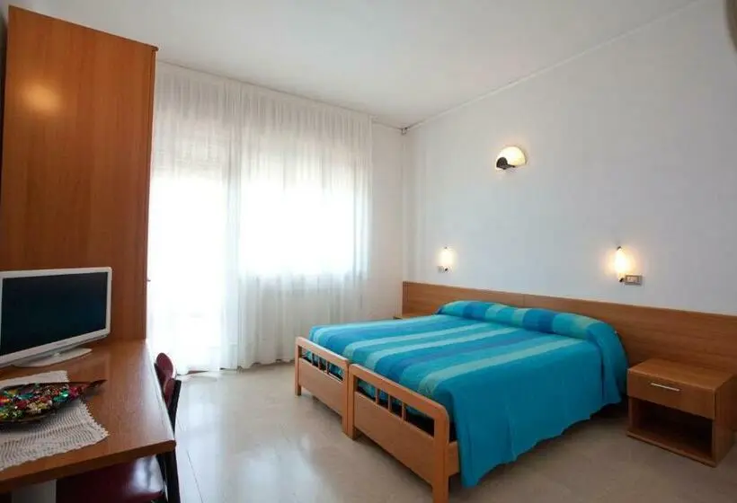 Habitació Estàndard, Caravel