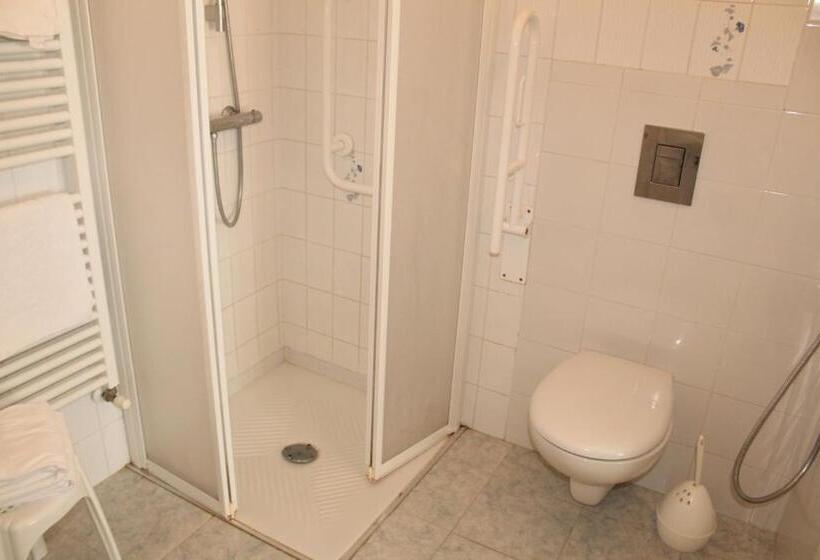 オーシャンビュースタンダードルームバルコニー付き, Caravel