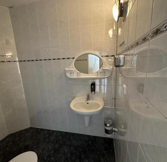 4인용 스탠다드 룸, Penzion Raketa Bowling