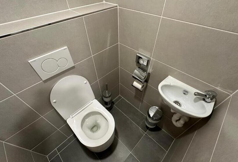 شقة ديلوكس غرفتين نوم, Penzion Raketa Bowling