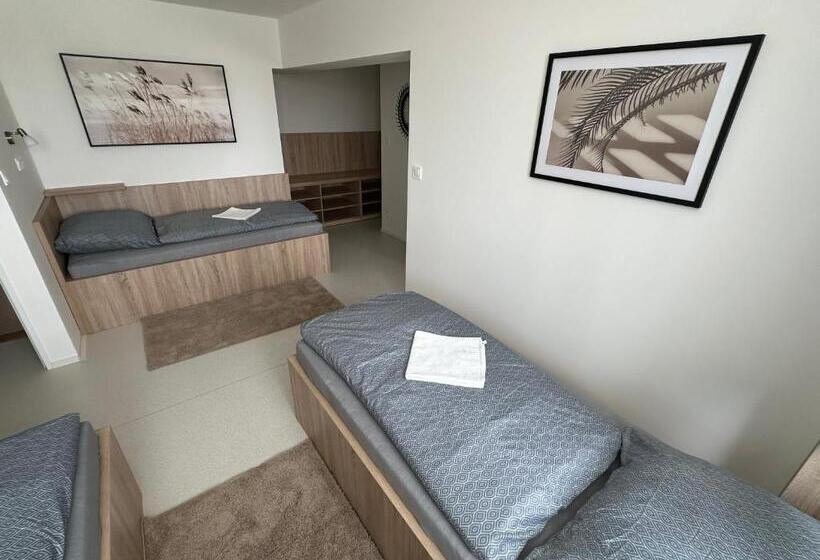 شقة ديلوكس غرفتين نوم, Penzion Raketa Bowling