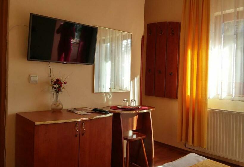 חדר סטנדרט עם מרפסת, Pension Casa Soarelui