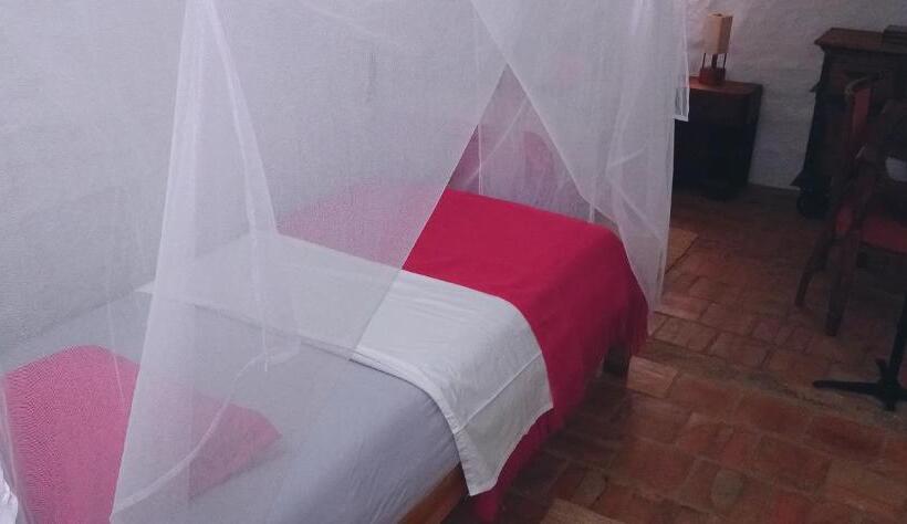 בונגלו סטנדרט 2 חדרי שינה, Posada Finca San Vicente B&b