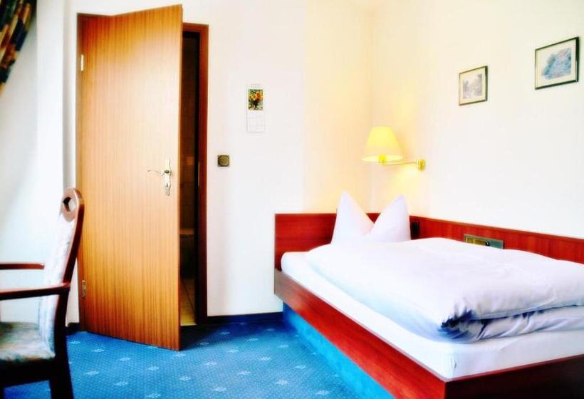 Номер Стандарт Индивидуальный, Dm Hotels & Apartments   Hotel Deutsches Haus