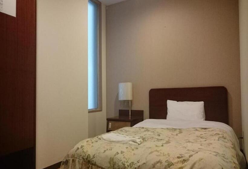 스탠다드 스튜디오, Kuri Apartment