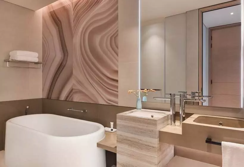 Executive Suite Sea View
