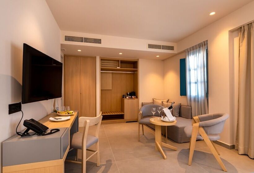 小型套房, Aeifos Boutique