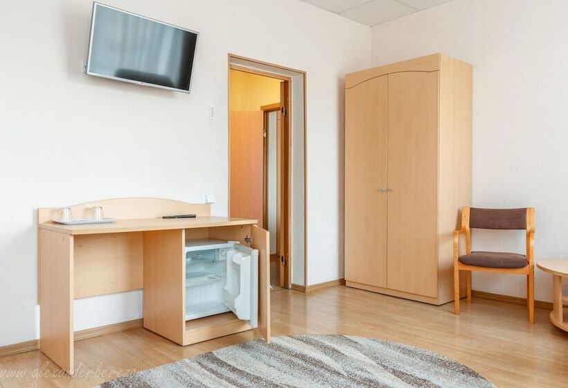 Семейный Номер, Ingria