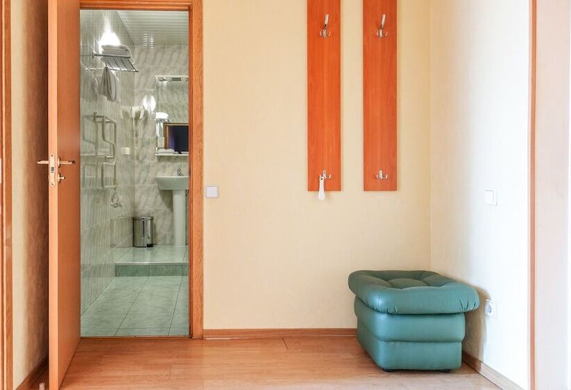 Семейный Номер, Ingria