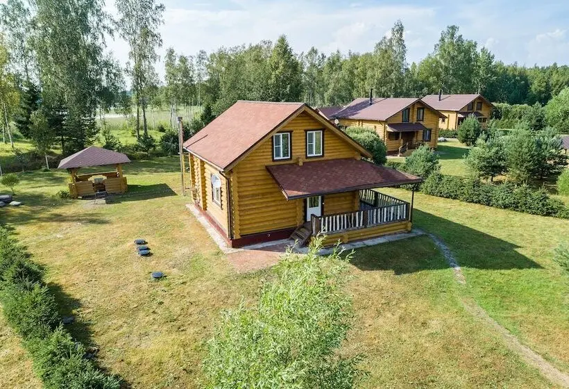 ３ベッドルームハウス, Cottage Complex Ozerny Bereg