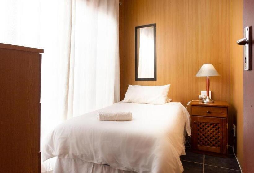 חדר סטנדרט לשלושה, Gariep Dam Sunrose Group Of Guest Houses