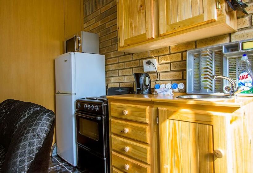 דירת חדר, Gariep Dam Sunrose Group Of Guest Houses