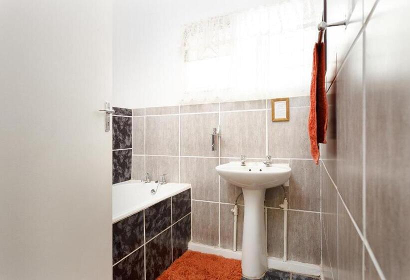 חדר משפחתי, Gariep Dam Sunrose Group Of Guest Houses