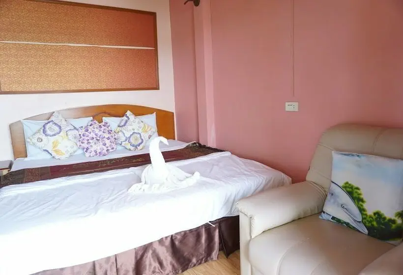デラックスバンガロー, Wanghin Bungalow Donsak