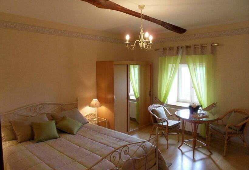 Номер Superior, Aux 3 Sapins