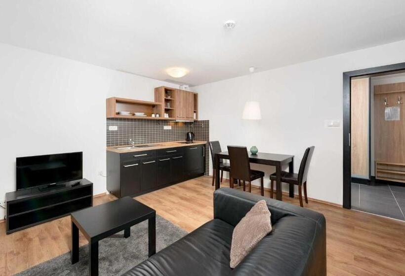 带1个卧室的公寓, Penzion, Restaurant Gloria