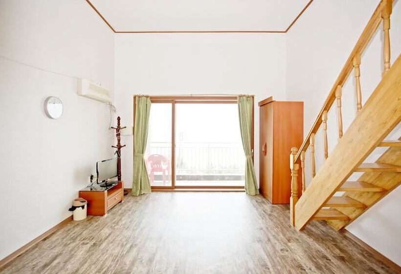 Quarto Duplex, Solsum House