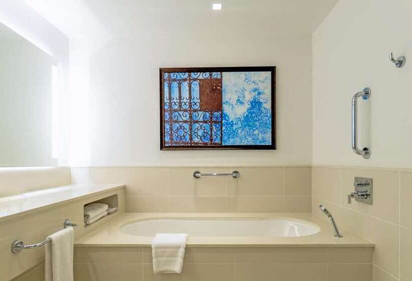 غرفه قياسيه سريرين مزدوجين, Belamar Hotel Manhattan Beach, Tapestry Collection By Hilton