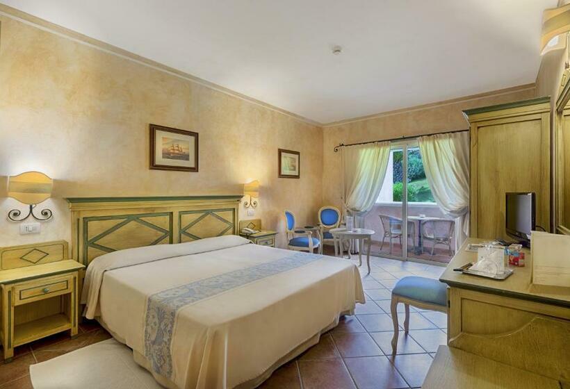 חדר סטנדרט נוף לגינה, Colonna Resort, A Colonna Luxury Beach Hotel, Porto Cervo