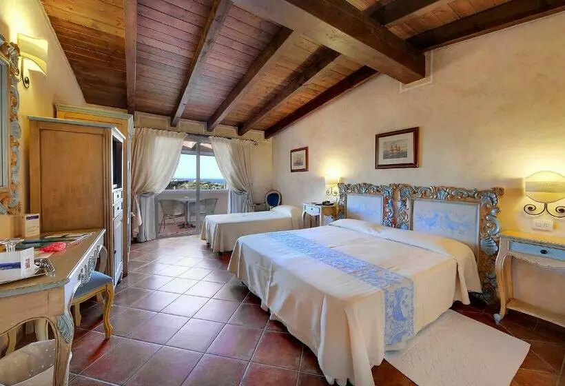 Standard Triple Room Sea View