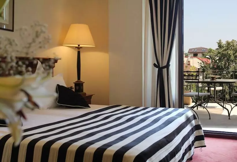 استودیو اجرایی, Arc De Triomphe By Residence S