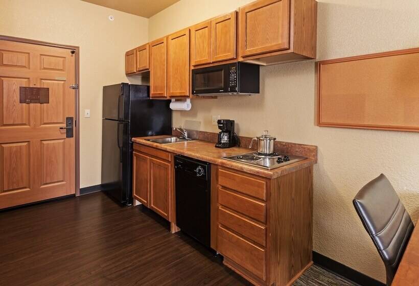 جناح, Candlewood Suites St. Robert, An Ihg