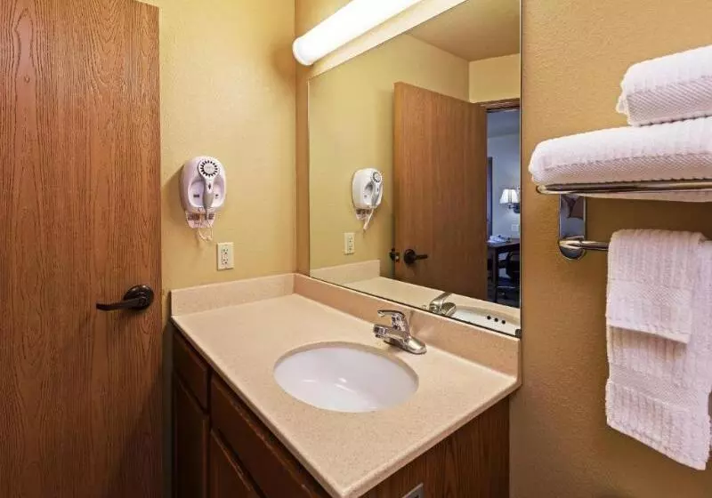 スタンダードスタジオ, Candlewood Suites St. Robert, An Ihg