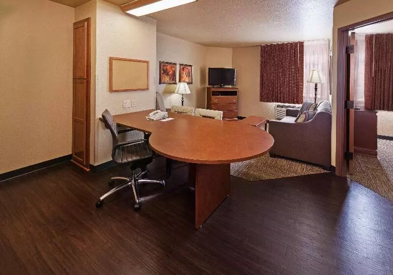 スイート, Candlewood Suites St. Robert, An Ihg