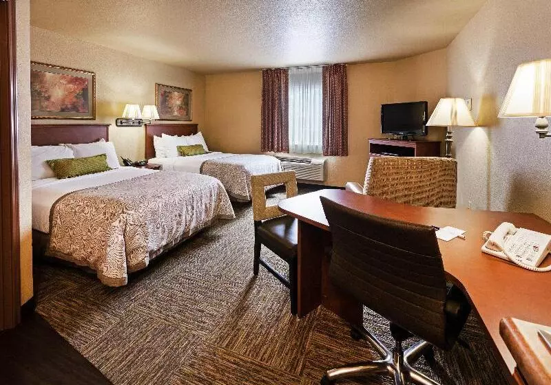 スタンダードスタジオ, Candlewood Suites St. Robert, An Ihg