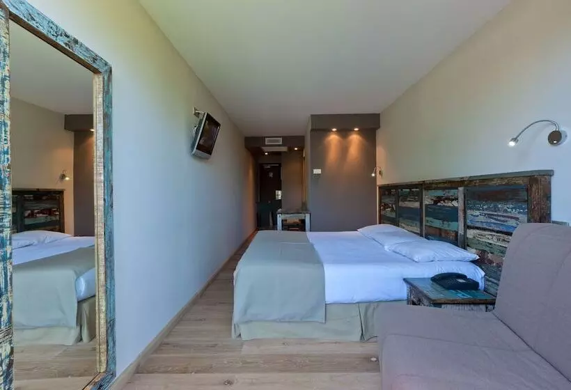 اتاق سوپریور سه تخته, Club Marina Viva