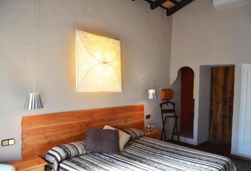 Superior Room with Terrace, Galena Mas Comangau