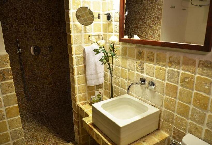 Superior Room with Terrace, Galena Mas Comangau