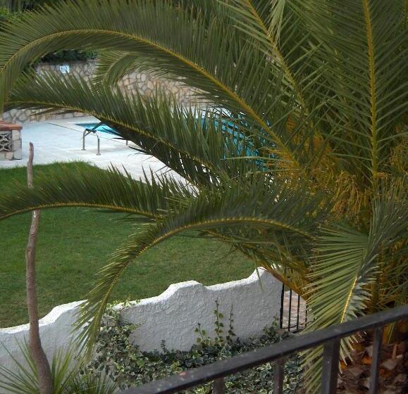 ویلای 1 خوابه, Galena Mas Comangau