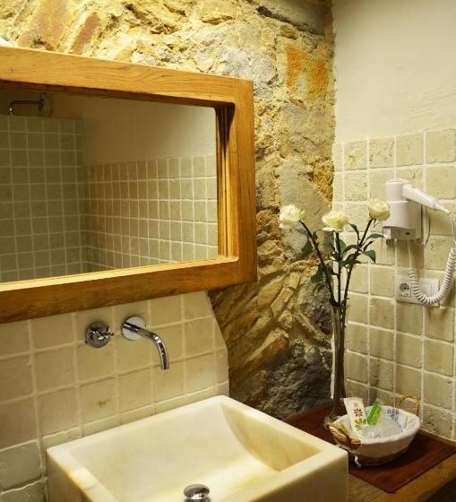 اتاق استاندارد, Galena Mas Comangau