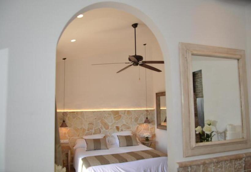 Superior Room with Terrace, Galena Mas Comangau