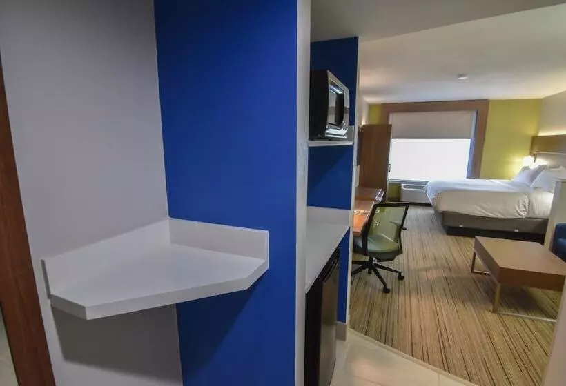 سوئیت برای معلولان, Holiday Inn Express & Suites Indianapolis Northwest, An Ihg