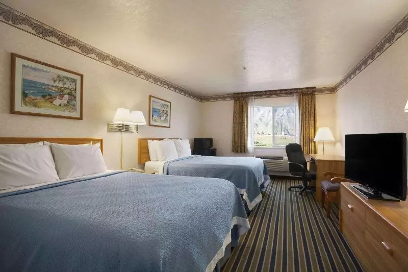 キングサイズベッドのスイートルーム, Holiday Inn Franklin   Cool Springs, An Ihg