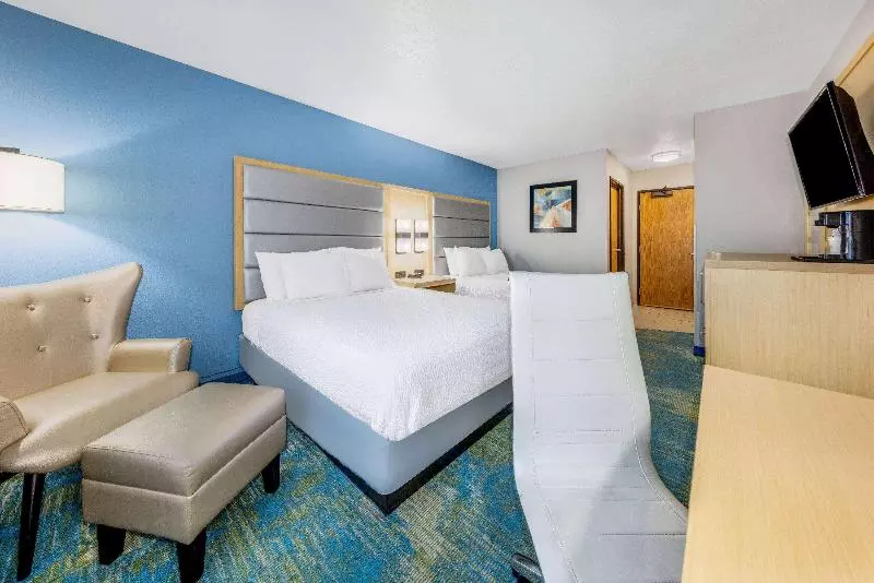 キングサイズベッドのスイートルーム, Holiday Inn Franklin   Cool Springs, An Ihg