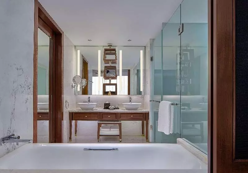キングサイズベッドのスタンダードルーム, Park Hyatt Siem Reap