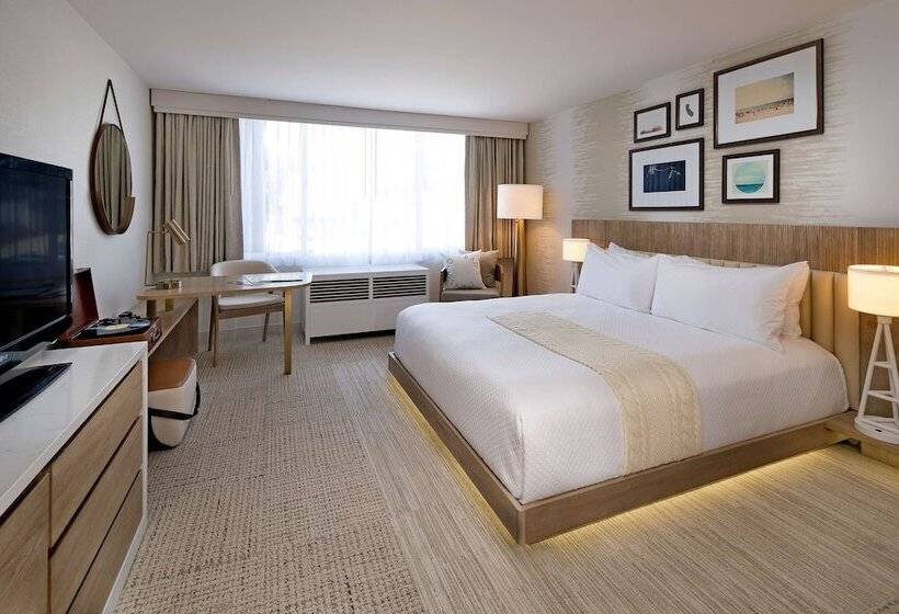 غرفة قياسية سرير مزدوج, Belamar Hotel Manhattan Beach, Tapestry Collection By Hilton