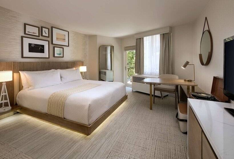 스탠다드 룸 더블 침대, Belamar Hotel Manhattan Beach, Tapestry Collection By Hilton