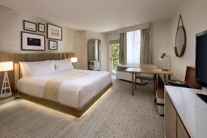 غرفة قياسية سرير كينج, Belamar Hotel Manhattan Beach, Tapestry Collection By Hilton