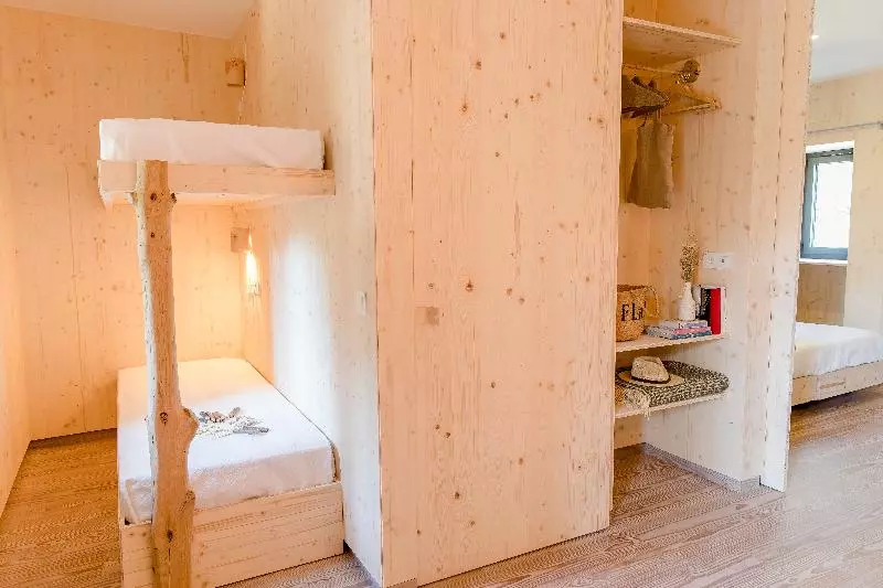 デラックスルーム, The Nest By Cooking And Nature