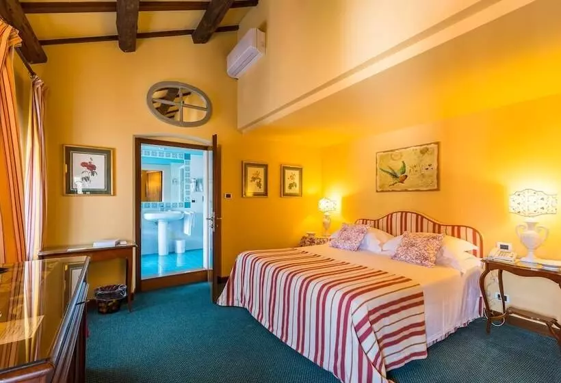 デラックスルーム, Villa Abbazia Relais & Chateaux
