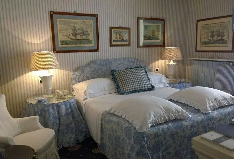 デラックスルーム, Villa Abbazia Relais & Chateaux
