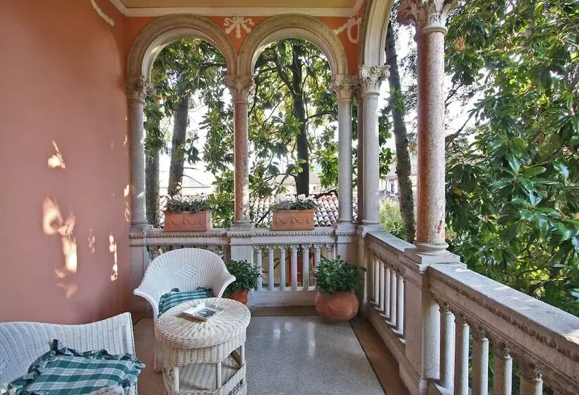 テラス付スイート, Villa Abbazia Relais & Chateaux