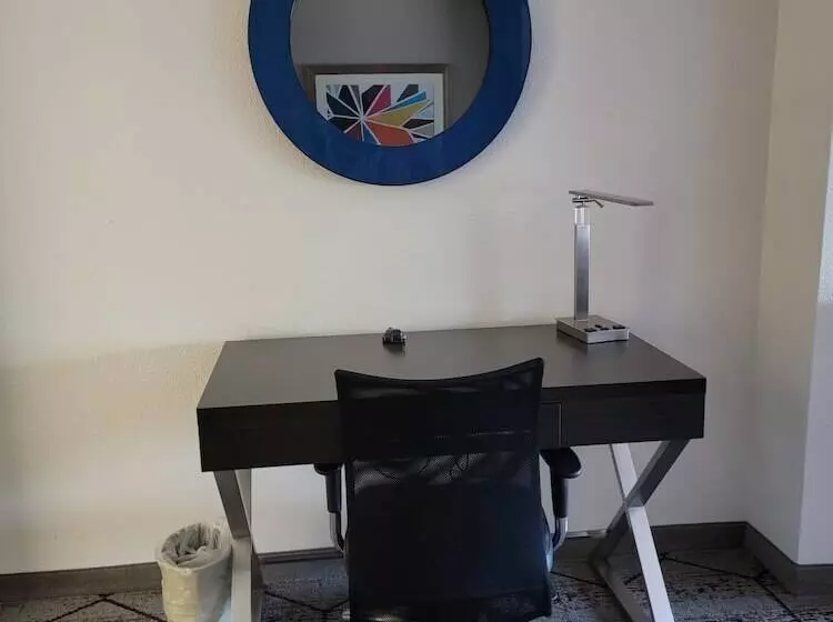 スイート, Wingate By Wyndham Greenville Airport
