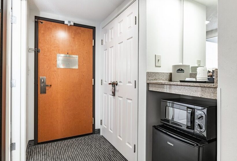 Номер Стандарт 2 Двуспальные Кровати, Wingate By Wyndham Parkersburg Vienna